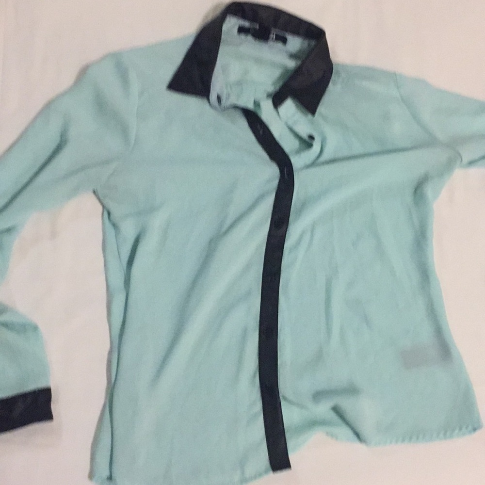 Button up collar blouse - Picture 4 of 4